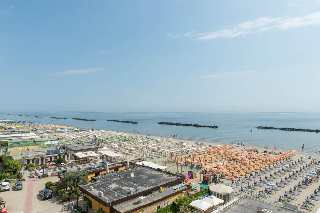 Hotel Levante Sul Mare Lido Di Savio Exterior foto